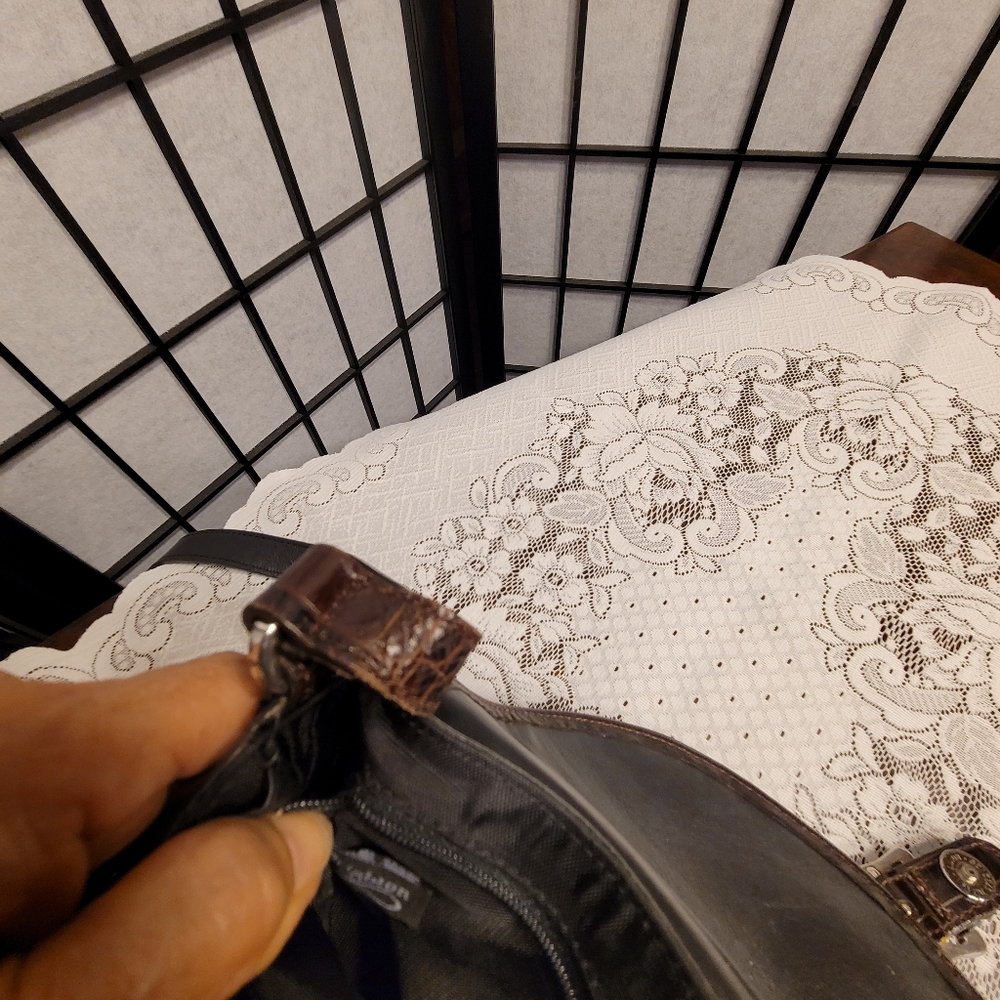 Brighton Crossbody Handbag - Picture 6 of 9